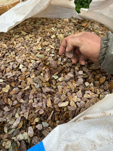 Златолит персиковый декоративная каменная крошка купить в Калуге