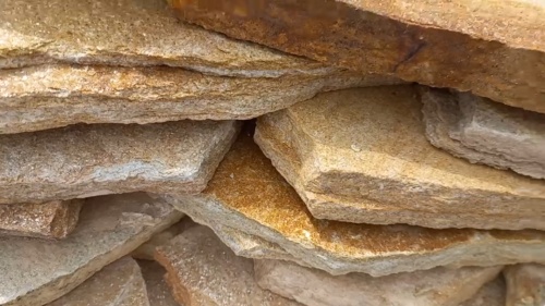 Плитняк златолит жёлтый золотистый для фасада 1,5-3см купить в Калуге