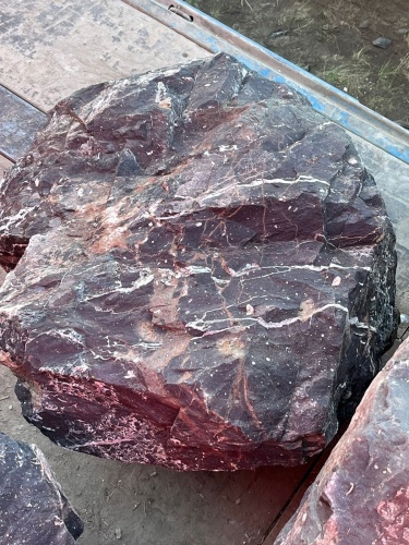 Камни для ландшафтного дизайна красно-фиолетовые 10-60 килограмм купить в Калуге