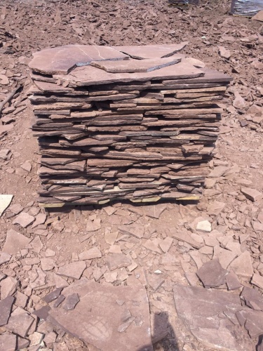 Плитняк лемезит бордовый для цоколя 1,5-2 см купить в Калуге