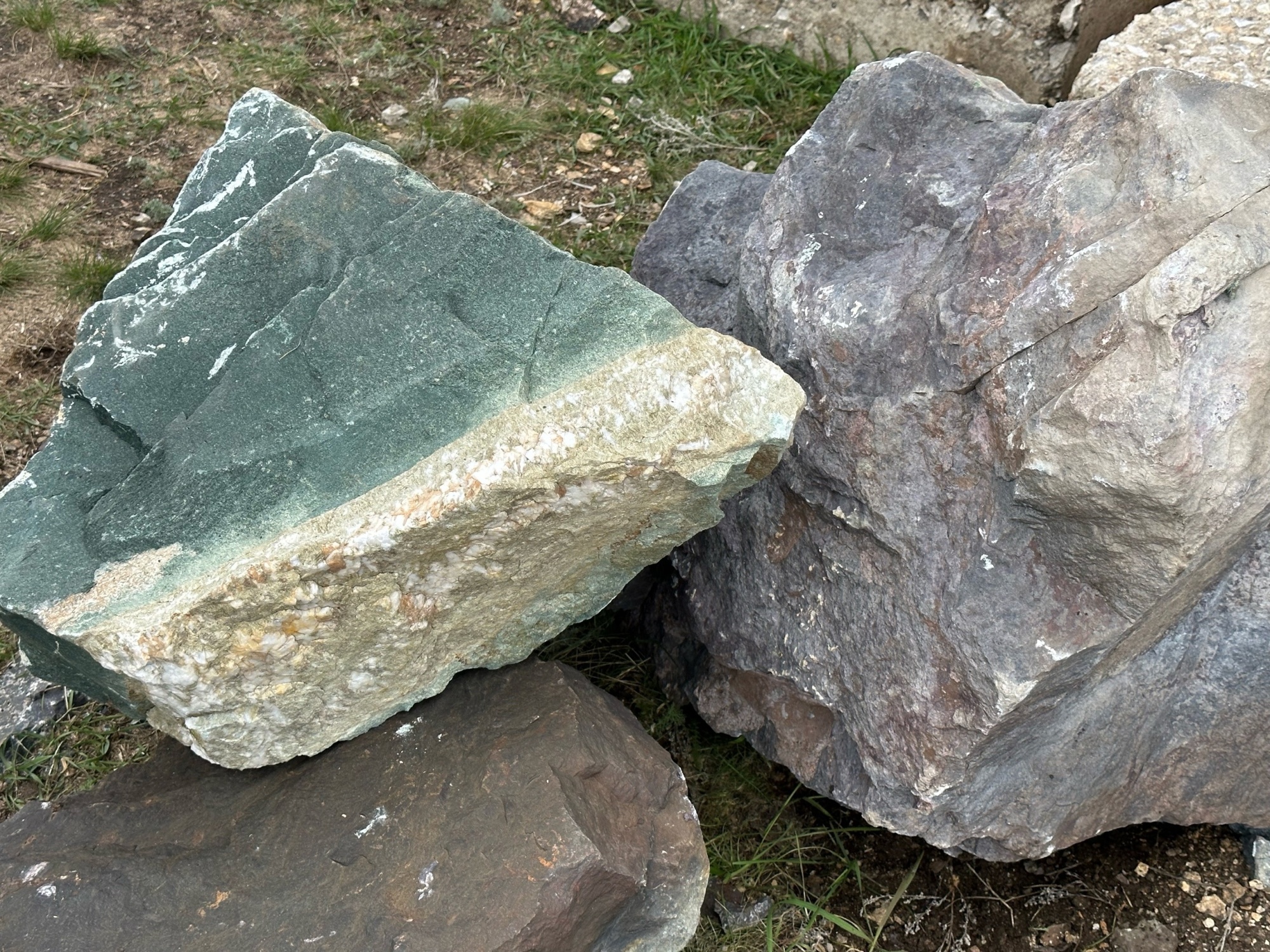 Камни для ландшафтного дизайна зелёные 10-60 килограмм купить в Калуге