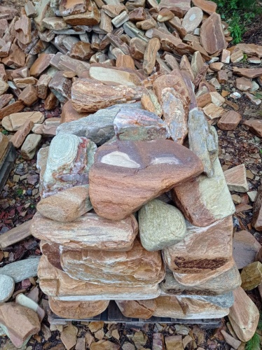 Златолит жёлтый, жёлто-зелёный глыбки и валуны для ланшафтного дизайна купить в Калуге