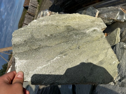 Плитняк златолит зелёный для цоколя, отмостки купить в Калуге