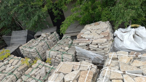 Гранитный плитняк галтованный для парковки купить в Калуге