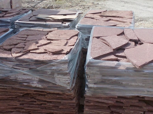 Плитняк лемезит бордовый для облицовки цоколя 20-25 мм  купить в Калуге