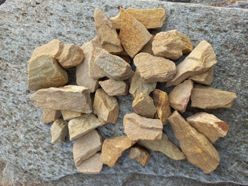 Златолит жёлтый декоративная каменная крошка купить в Калуге