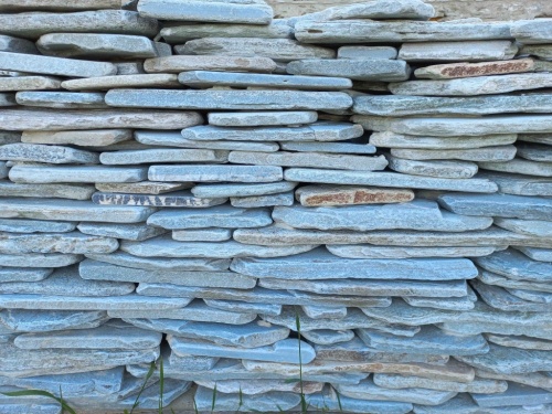 Купить зелёный галтованный златолит